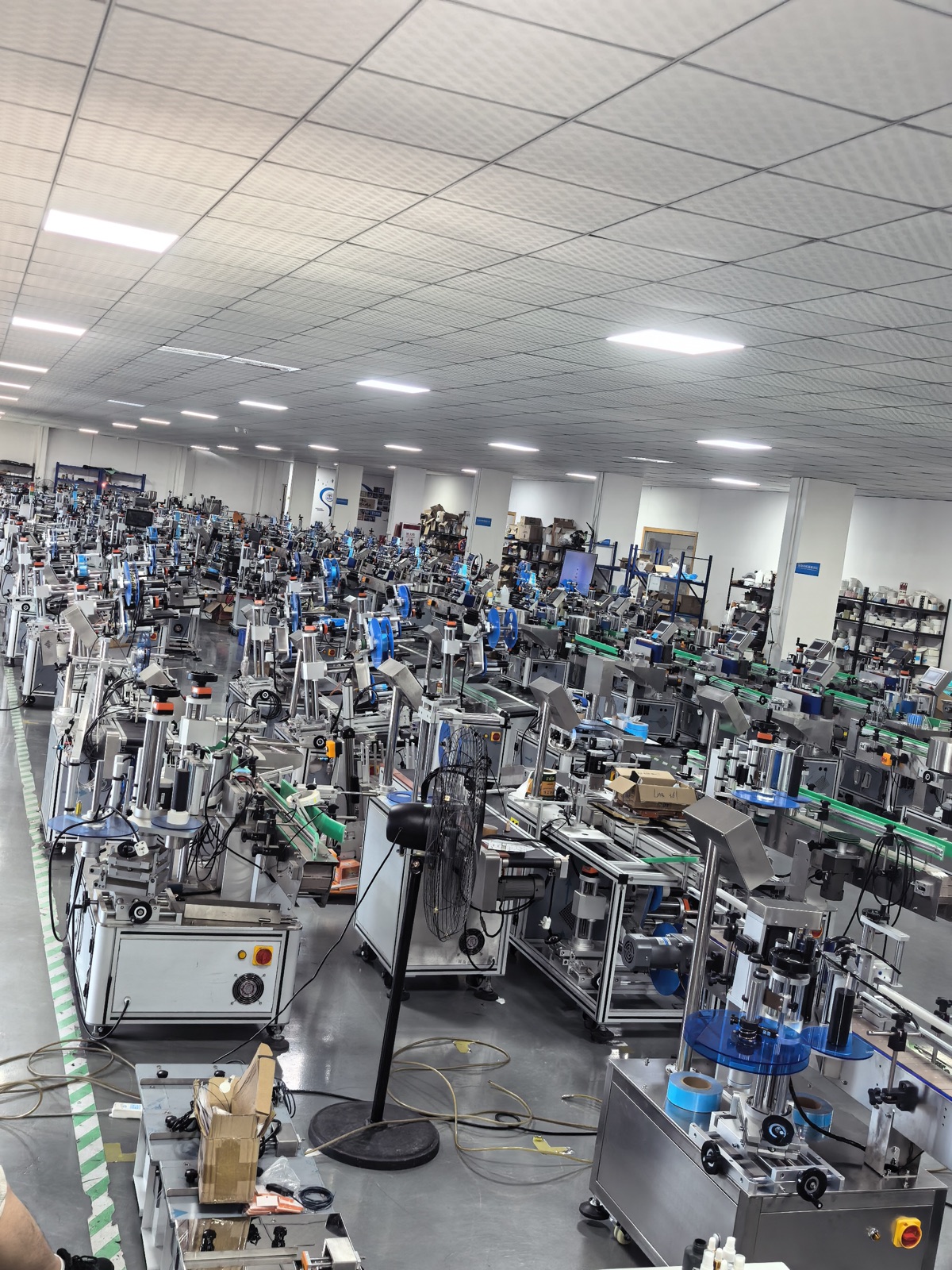 High-Speed Servo Double-Side & Flat Labeling Inspection Aisle — View 06